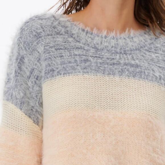 Rip Curl Fuzzy Oversized  Sweater MEDIUM Lambs Wool Boxy Balloon Sleeves $80 NEW - Picture 4 of 10